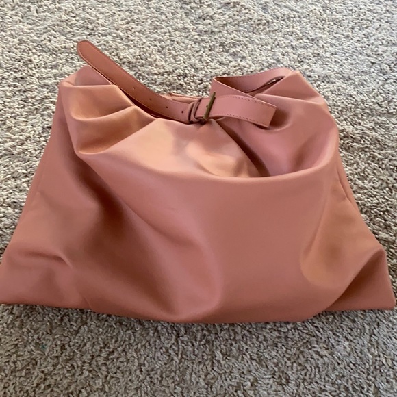 Universal Thread Handbags - Universal thread purse